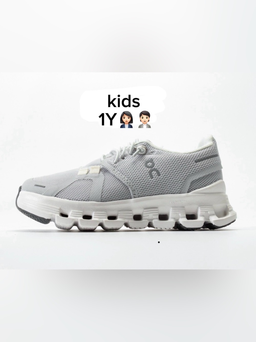 On Running Cloud 6 Kids Lightweight
Mesh Sneaker - Light Gray& White (SIZE 1Y)